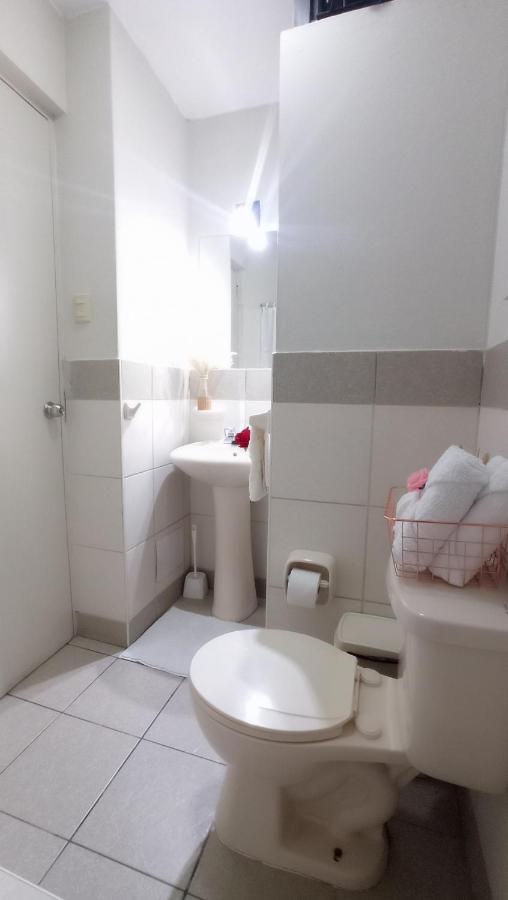 Apartament Hab Pequena Bano Compartido La Paz 4 Lima Zewnętrze zdjęcie
